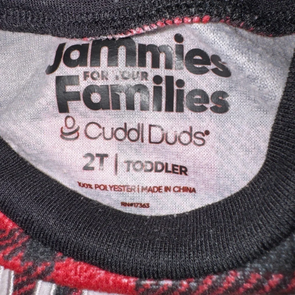 Toddler and baby pajamas - 7 pieces